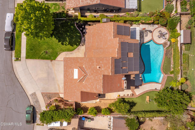 3581 Rachael Avenue, Simi Valley CA: https://media.crmls.org/mediaz/fee01317-ddfc-4d9e-9ad3-64615b0c5911.jpg