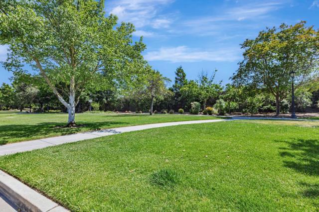 18898 Bellgrove Circle, Saratoga CA: https://media.crmls.org/mediaz/fee10bfb-2b6c-4b18-a1d8-dfb8fee501ea.jpg