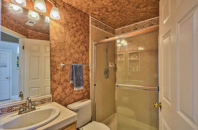 Image 21 of 35 For 9740 Linnet Court