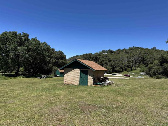 5750 Forest Meadows, Julian CA: https://media.crmls.org/mediaz/fee17c73-a30e-490f-bf75-10fcea0e4bae.jpg