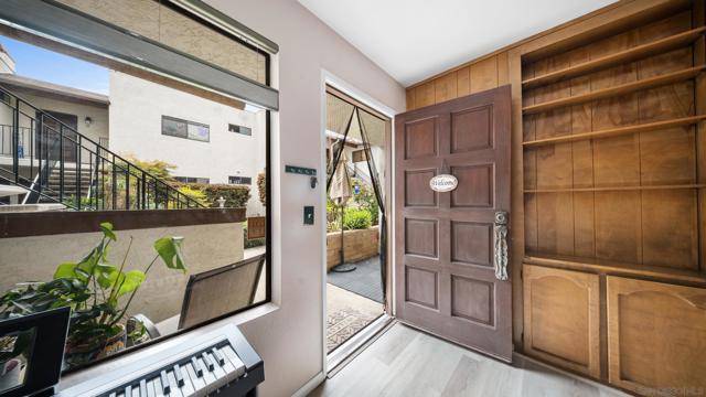 4415 38Th St, San Diego CA: https://media.crmls.org/mediaz/fee33ad4-395d-4a51-8b67-58103a16c463.jpg