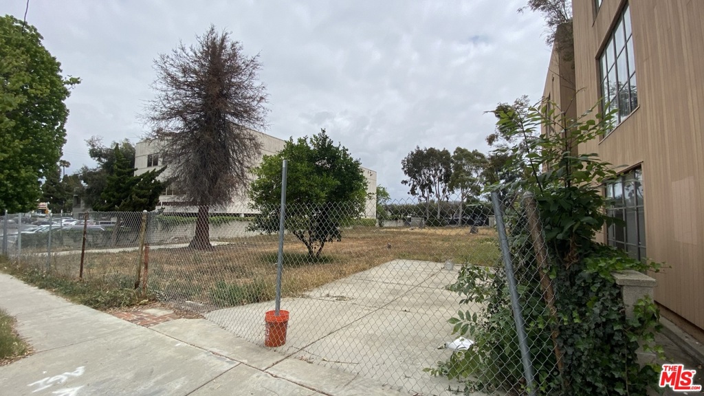 Image 10