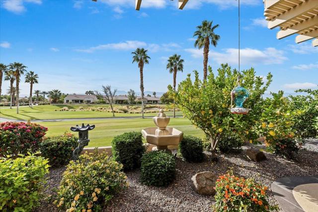 81435 Camino Sevilla, Indio CA: https://media.crmls.org/mediaz/fee3e9ef-be88-42b1-80c4-1fb900257ec4.jpg