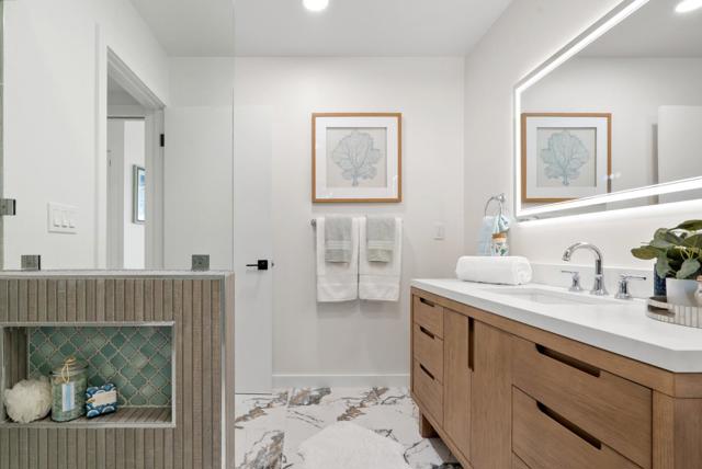 105 Vista Mar Court, Aptos CA: https://media.crmls.org/mediaz/fee40ddf-9bf0-43b6-bfe1-e9f62f10f529.jpg