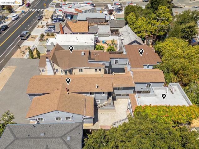 Image 27 of 33 For 416 Benicia Rd