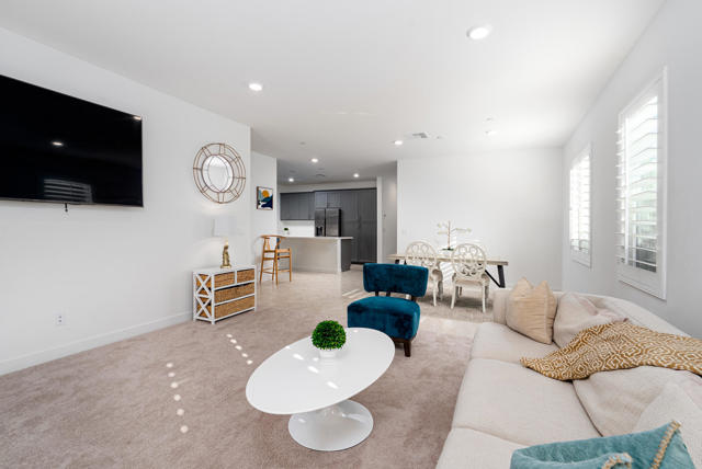 35425 Domani Drive, Palm Desert CA: https://media.crmls.org/mediaz/fee4915a-f5f9-4d3e-b840-4d83a0fd400b.jpg