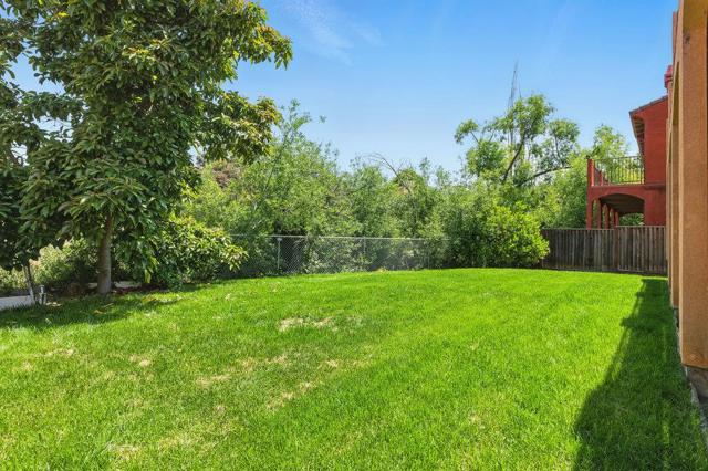 23022 Palazzo Del Kayla, Hayward CA: https://media.crmls.org/mediaz/fee4c93c-c6f0-4f91-a9dd-fa09def48629.jpg