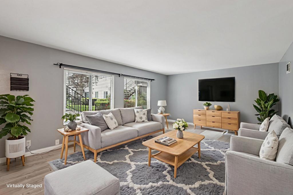 8220 Vincetta Dr #26