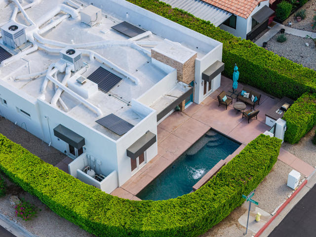 590 N Plaza Amigo, Palm Springs, CA 92262