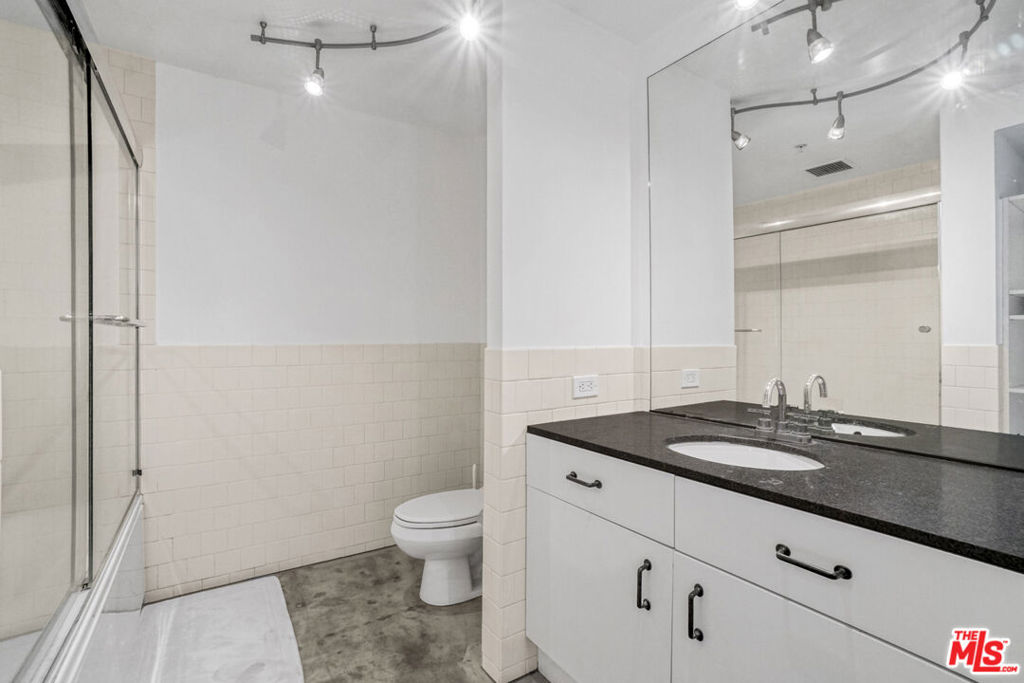 Fee5828A 4866 48D5 99Bf B4A15Dbd2378 746 S Los Angeles Street #310, Los Angeles, Ca 90014 &Lt;Span Style='BackgroundColor:transparent;Padding:0Px;'&Gt; &Lt;Small&Gt; &Lt;I&Gt; &Lt;/I&Gt; &Lt;/Small&Gt;&Lt;/Span&Gt;