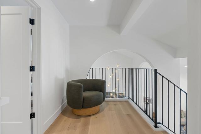 1556 Cherrywood Drive, San Mateo CA: https://media.crmls.org/mediaz/fee5a6ae-ffb9-44d2-9e47-ded9e0d37c4a.jpg