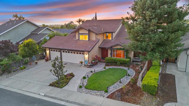 3281 Pinkerton Drive, San Jose CA: https://media.crmls.org/mediaz/fee5cd9e-9347-49fd-b7a2-afc11ab72fd1.jpg