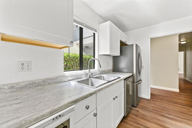 Detail Gallery Image 10 of 46 For 2308 Altisma Way #123,  Carlsbad,  CA 92009 - 2 Beds | 2 Baths