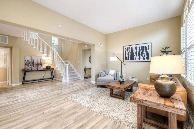 Detail Gallery Image 11 of 61 For 1241 Breakaway Dr, Oceanside,  CA 92057 - 4 Beds | 2/1 Baths