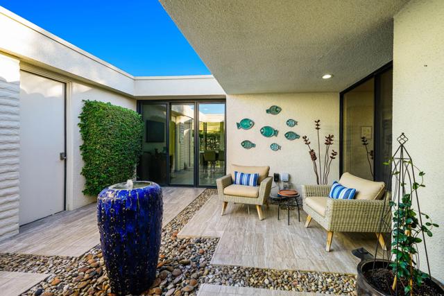 75629 Valle Vista, Indian Wells CA: https://media.crmls.org/mediaz/fee6bc7e-de0e-4d72-9eea-4f6620b27e84.jpg