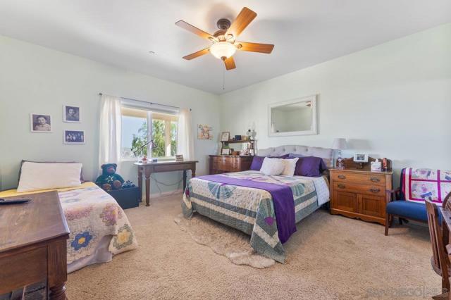 2216 Crest Dr, El Cajon CA: https://media.crmls.org/mediaz/fee72add-e854-4356-a06f-b0c7c36b64ad.jpg
