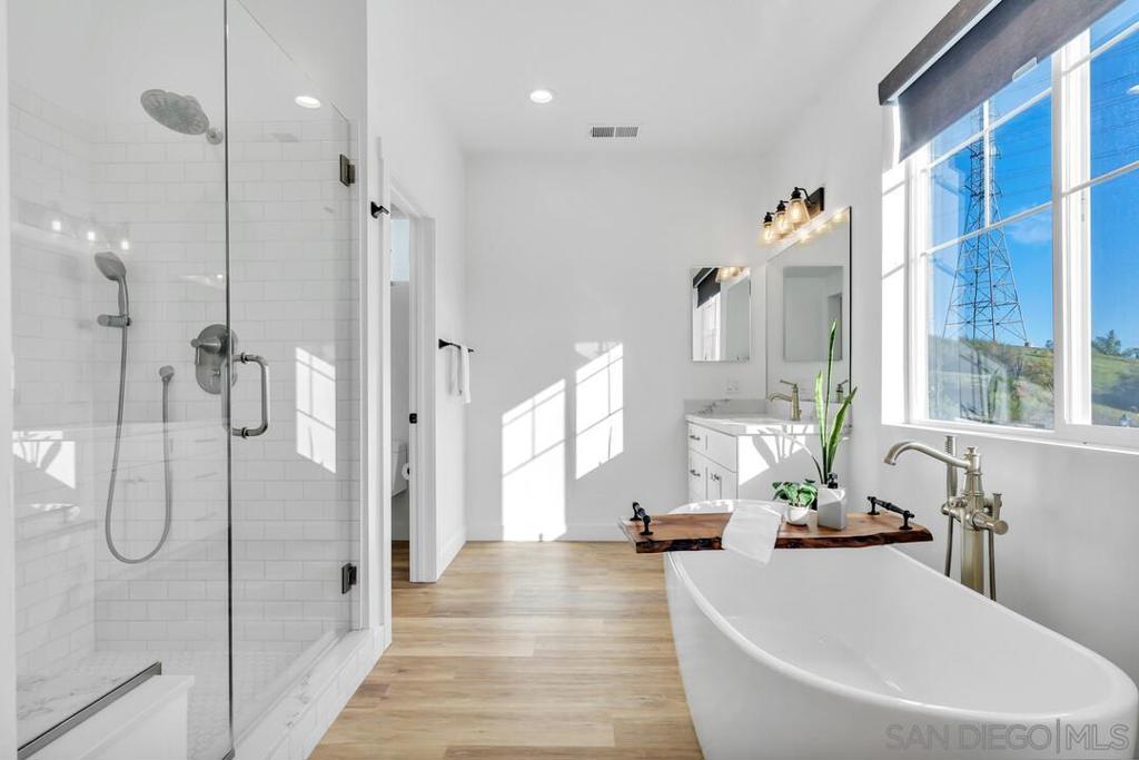 MLS #250022423SD image #27