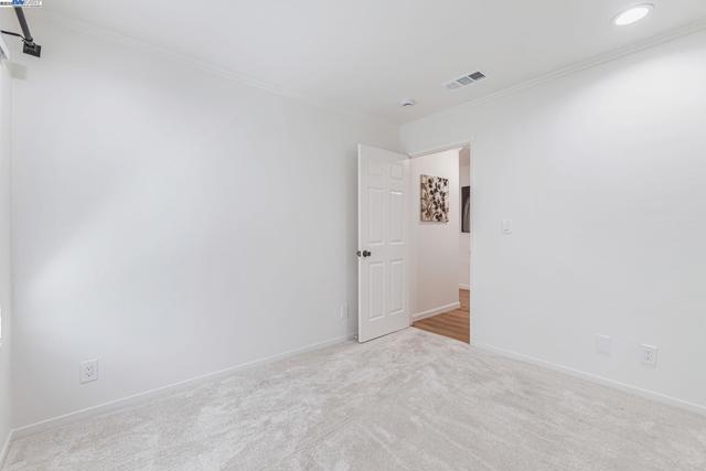 825 Oak Grove Rd, Concord CA: https://media.crmls.org/mediaz/fee7d9e3-7b01-461e-93d0-2a5aad74c4e1.jpg