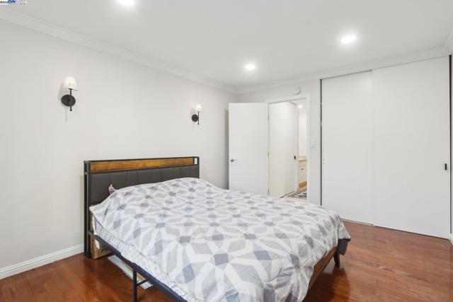 Image 10 of 25 For 38455 Bronson St  128
