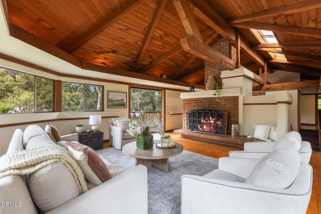 Detail Gallery Image 15 of 77 For 4254 Chevy Chase Dr, La Canada Flintridge,  CA 91011 - 6 Beds | 4 Baths