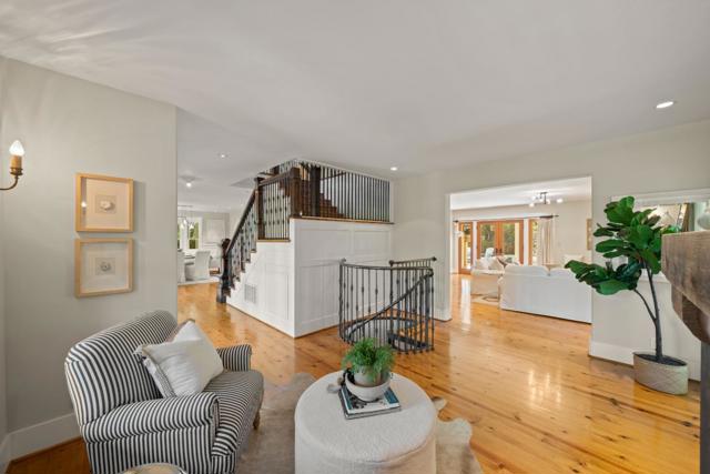 1353 Edgewood Road, Redwood City CA: https://media.crmls.org/mediaz/fee9d7c3-88ab-4e70-8a76-bbe4315e6174.jpg