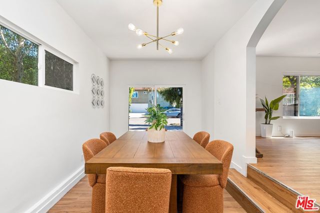 3917 Beethoven Street photo 4