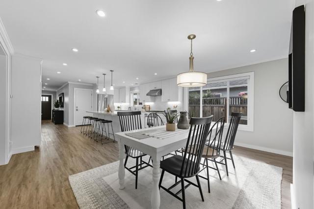 1426 Chestnut Street, San Carlos CA: https://media.crmls.org/mediaz/feebf1ab-10d5-4e1b-a783-4e2a865fa5dd.jpg