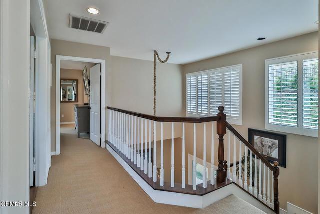 Detail Gallery Image 9 of 27 For 963 Corte Augusta, Camarillo,  CA 93010 - 4 Beds | 2/1 Baths