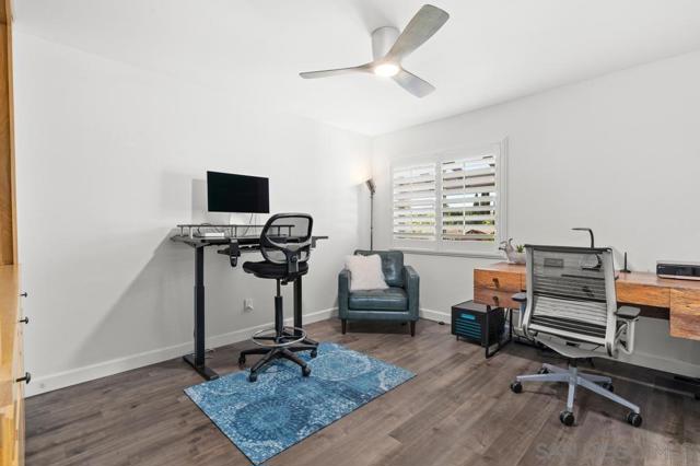 17109 Cloudcroft Dr, Poway CA: https://media.crmls.org/mediaz/feedada0-08aa-4c76-9a52-78b1362e4b3b.jpg