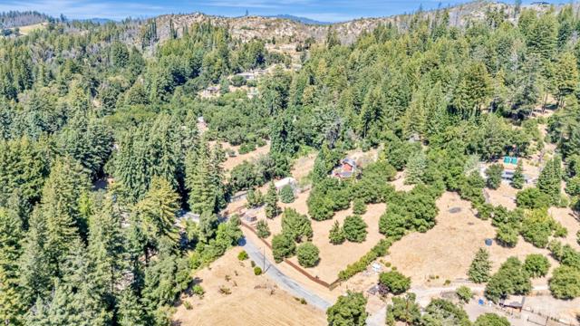 17900 China Grade Road, Boulder Creek CA: https://media.crmls.org/mediaz/feedddd6-31e2-413e-aca5-ed14a69dc11e.jpg