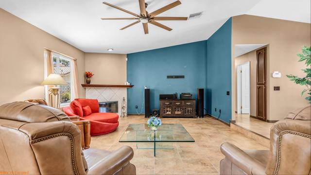 78901 Runaway Bay Drive, Bermuda Dunes CA: https://media.crmls.org/mediaz/feedecd2-4ada-4ad8-b9c7-d2e330c4dda6.jpg