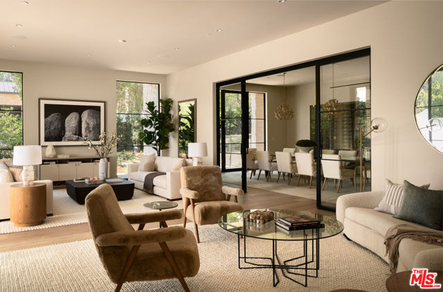 5287 Round Meadow Road, Hidden Hills CA: https://media.crmls.org/mediaz/feeeae40-91fb-4f42-851f-2bd792e8245a.jpg