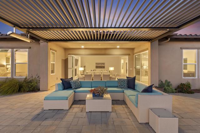1417 Apex Place, Escondido CA: https://media.crmls.org/mediaz/feef06bd-5420-434f-94e9-9cdcf26a9c39.jpg