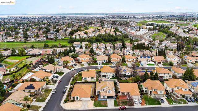 2105 Bedrock Way, Antioch CA: https://media.crmls.org/mediaz/fef014cd-b2c8-4abe-ace2-572578db9283.jpg