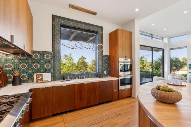 855 Darrell Road, Hillsborough CA: https://media.crmls.org/mediaz/fef138ae-c63d-405e-a1ff-daff15589e1e.jpg