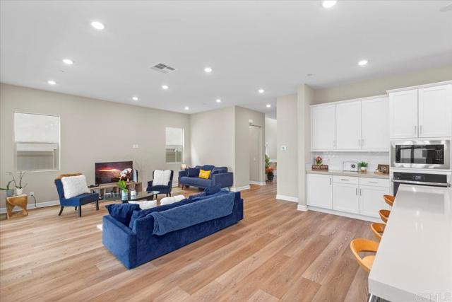 Detail Gallery Image 11 of 42 For 597 Middlebrook Rd, San Marcos,  CA 92078 - 5 Beds | 4/1 Baths