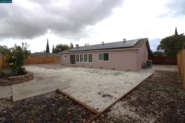 189 Atherton Ave, Pittsburg CA: https://media.crmls.org/mediaz/fef19005-537a-4ed7-bc3d-bbe0954db5d5.jpg