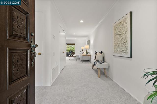 4033 Terra Granada Dr, Walnut Creek CA: https://media.crmls.org/mediaz/fef253fb-4a4f-4cbb-b895-6b31e5ce45c3.jpg