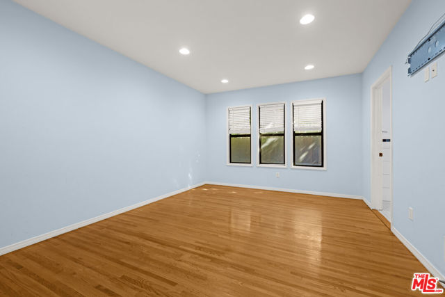 1147 S Point View Street, Los Angeles CA: https://media.crmls.org/mediaz/fef2b148-176b-4be0-b8c3-1666275e7bfa.jpg