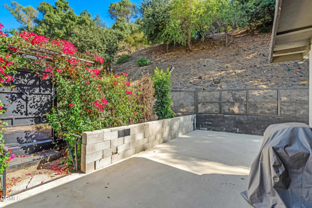 Detail Gallery Image 71 of 98 For 9850 Wentworth St, Los Angeles,  CA 91040 - 2 Beds | 2 Baths