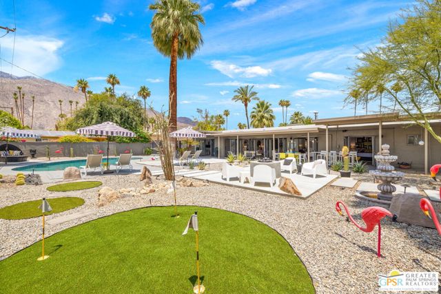 1251 E San Lorenzo Road, Palm Springs CA: https://media.crmls.org/mediaz/fef535b7-8871-40e4-8097-97695da48048.jpg