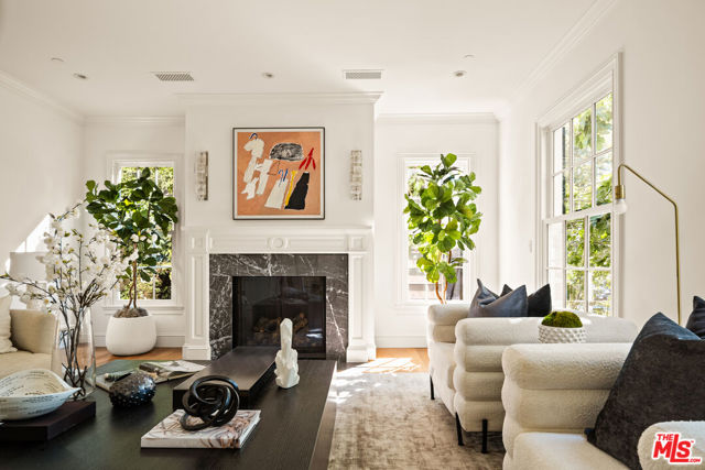 1232 Corsica Drive, Pacific Palisades CA: https://media.crmls.org/mediaz/fef5abd9-a549-448c-a818-9c41488887e4.jpg