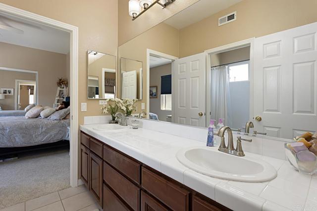 Detail Gallery Image 26 of 37 For 1062 Goldeneye View, Carlsbad,  CA 92011 - 5 Beds | 4 Baths