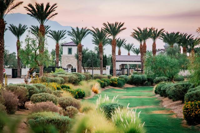 42695 Torno Place, Indio CA: https://media.crmls.org/mediaz/fef71f50-834c-4ef9-a10a-7cc0d0b016f3.jpg