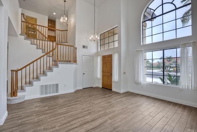2091 Sequoia Crest, Vista CA: https://media.crmls.org/mediaz/fef86b5e-f633-479f-b6a1-d56bd97095b5.jpg