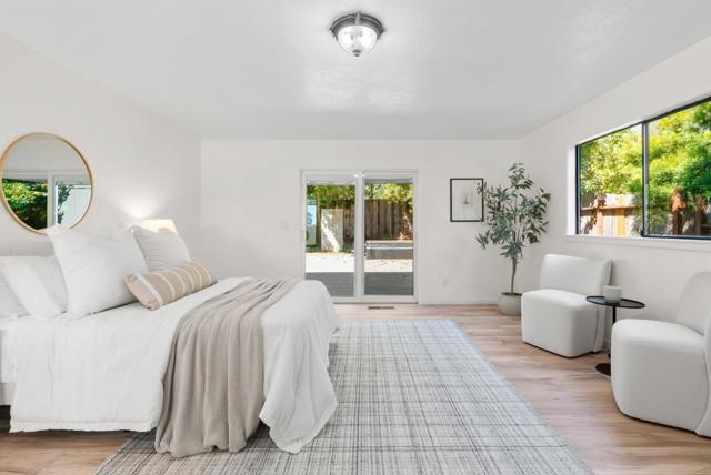 607 Saint Andrews Drive, Aptos CA: https://media.crmls.org/mediaz/fef86b66-08be-4ae3-bf11-f3a535de0377.jpg