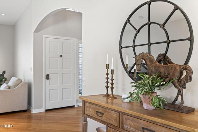 115 Cleveland Court, Ventura CA: https://media.crmls.org/mediaz/fefa7101-a383-49cc-9ec4-3a47fb0c0a14.jpg