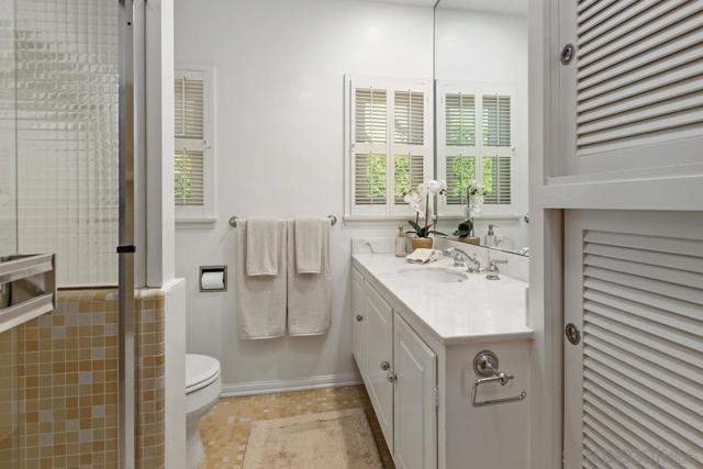 3419 Freeman St, San Diego CA: https://media.crmls.org/mediaz/fefbcf50-c138-47f1-ab09-930c45a8d0bb.jpg