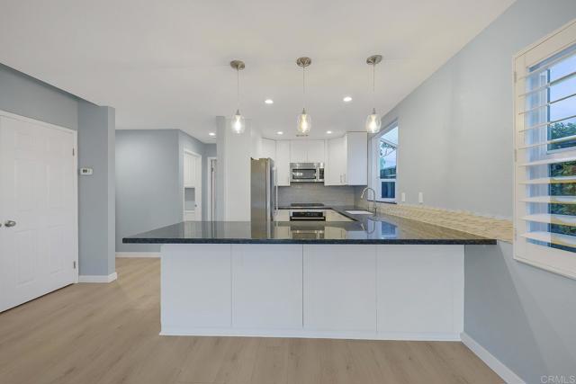 644 Grant Street, Oceanside CA: https://media.crmls.org/mediaz/fefbe605-29ab-46cd-9745-4c9ef147ca1a.jpg