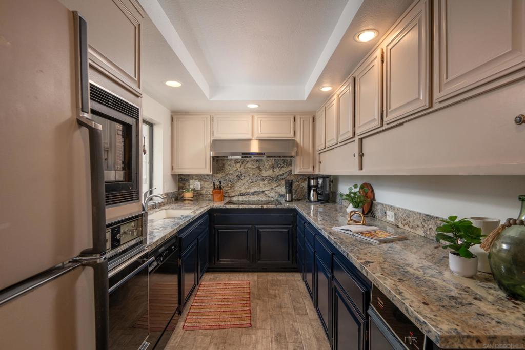 7975 Caminito Del Cid - photo 11